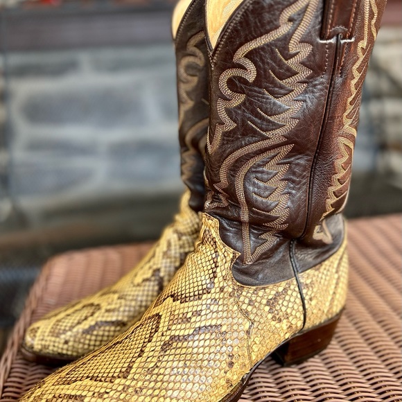 SOLD !!! Awesome Justin Exotic Rock Python Boots🤠 - Picture 10 of 11